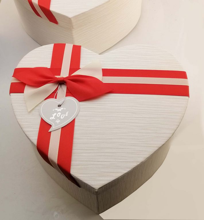 Подарочная коробка Сердце под  армуд с ложементом 
